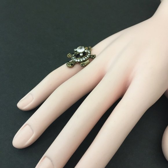 Statement Ring - Picture 8 of 9